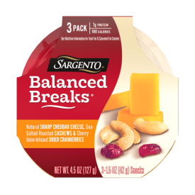 Sargento® Balanced Breaks® Natural Sharp Cheddar Cheese, Sea-Salted Roasted Cashews and Cherry Juice-Infused Dried Cranberries Snack Kit, 3-Pack