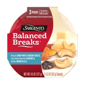Sargento® Balanced Breaks® Natural Sharp White Cheddar Cheese, Sea-Salted Roasted Cashews and Golden Raisin Medley Snack Kit, 3-Pack