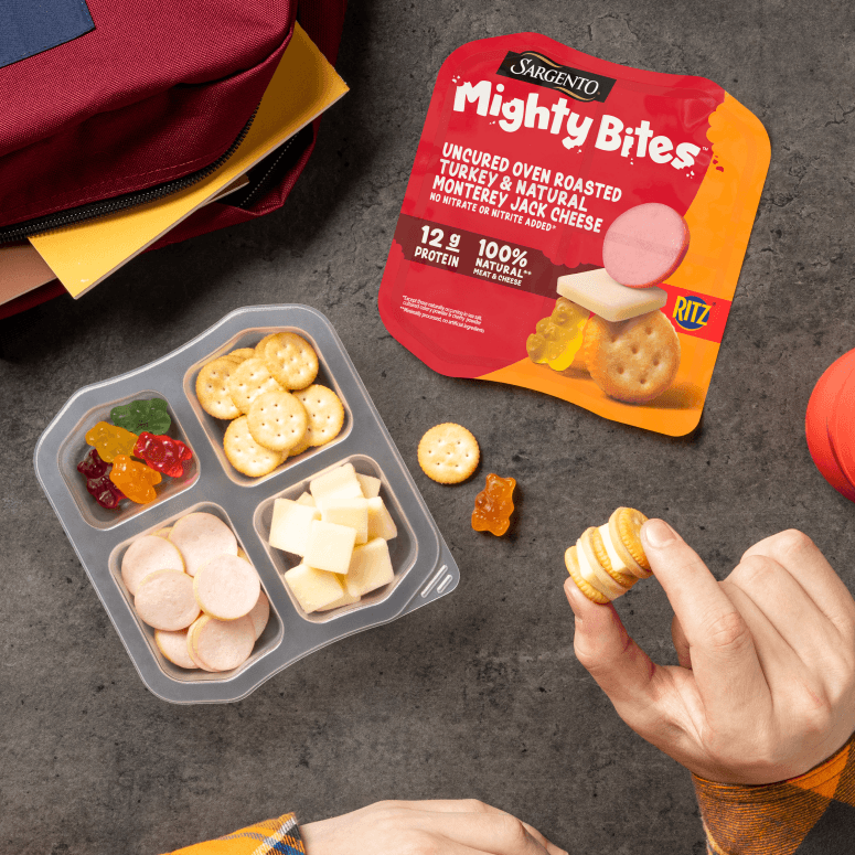 35862 MghtyBts TurkeyMntryJck Ecomm Lifestyle1