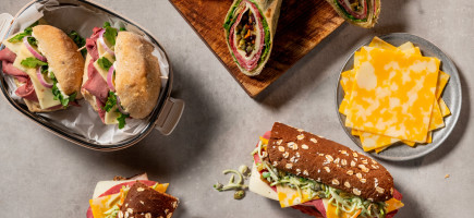 Easy, Cheesy Road Trip Sandwiches 