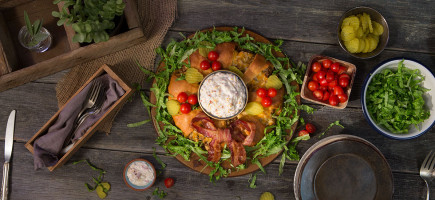 Create a Mmm-memorable Holiday.