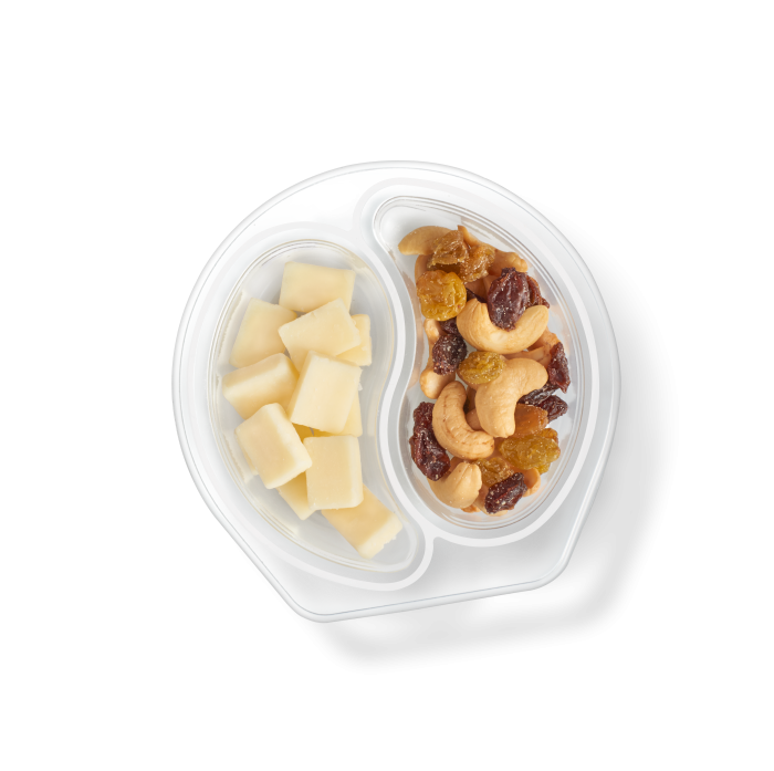 BB Cheddar cashew Raisin Medley