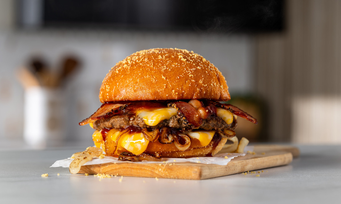 00121 SLClbyJck UltimeWesternBBQBurger 04 Burger Images 3500x2108