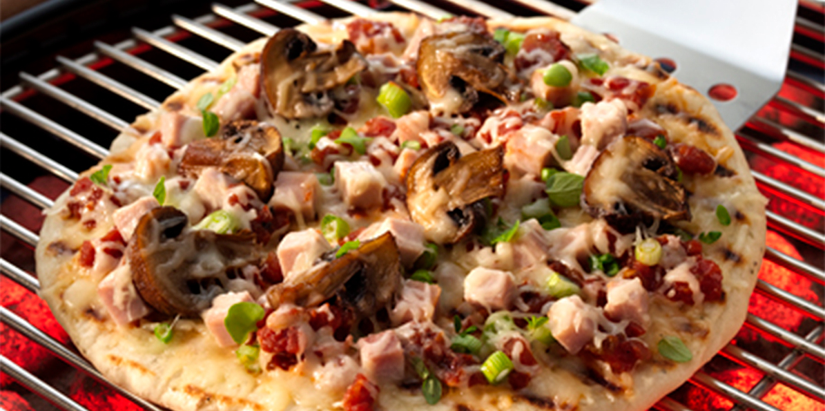 1104 Backyard Grilled Pizza