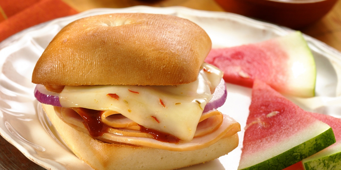 1668 BarbequeTurkeySandwich
