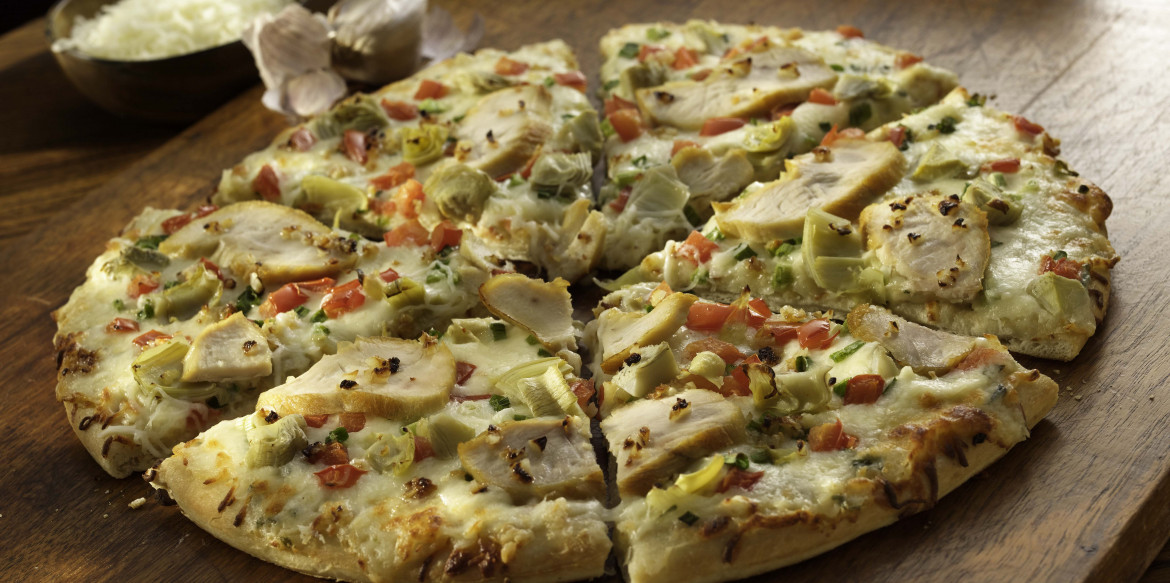 2044 White Garlic Chicken Pizza