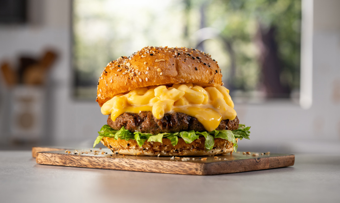35773 SL NtrlAmrcn RCP MacAndCheeseBurger 08 Burger Images 3500x2108