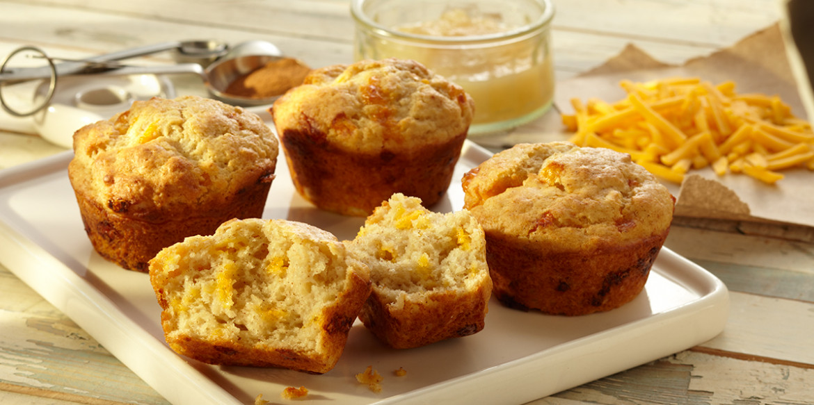 585 Apple Cheddar Muffins