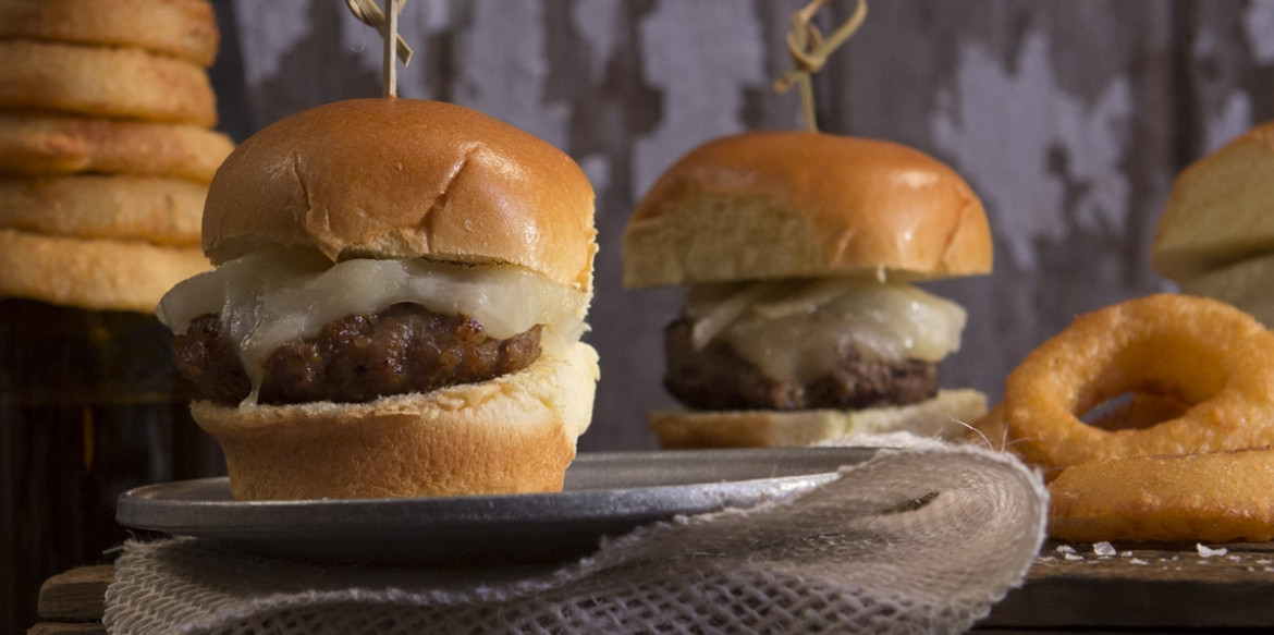 BratBall Slider Website Hero