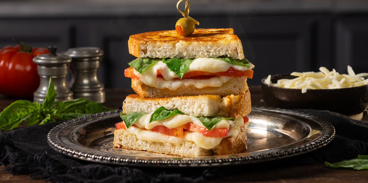 CapreseGrilledCheese