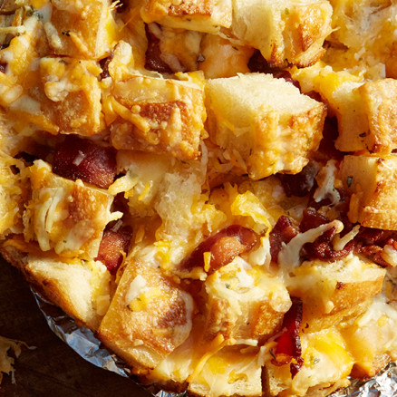 Cheddar Bacon Pull Apart Bread