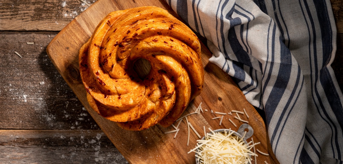 Parmesan Cheese Bread Ring | Sargento® Foods Incorporated