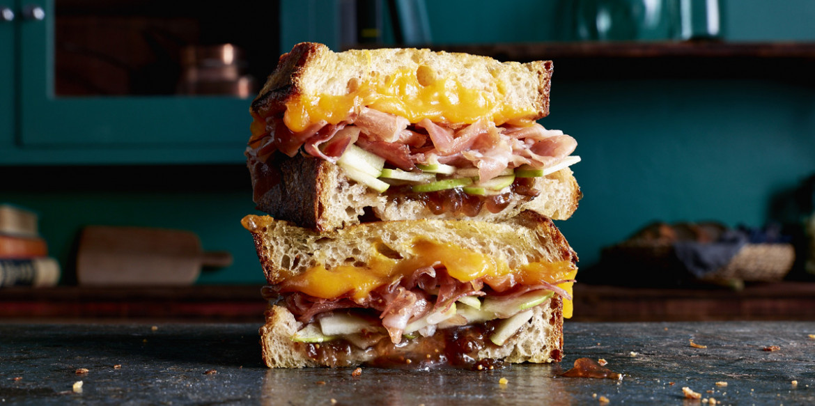 Slices GrilledCheese Apple Prosciutto SharpCheddar web