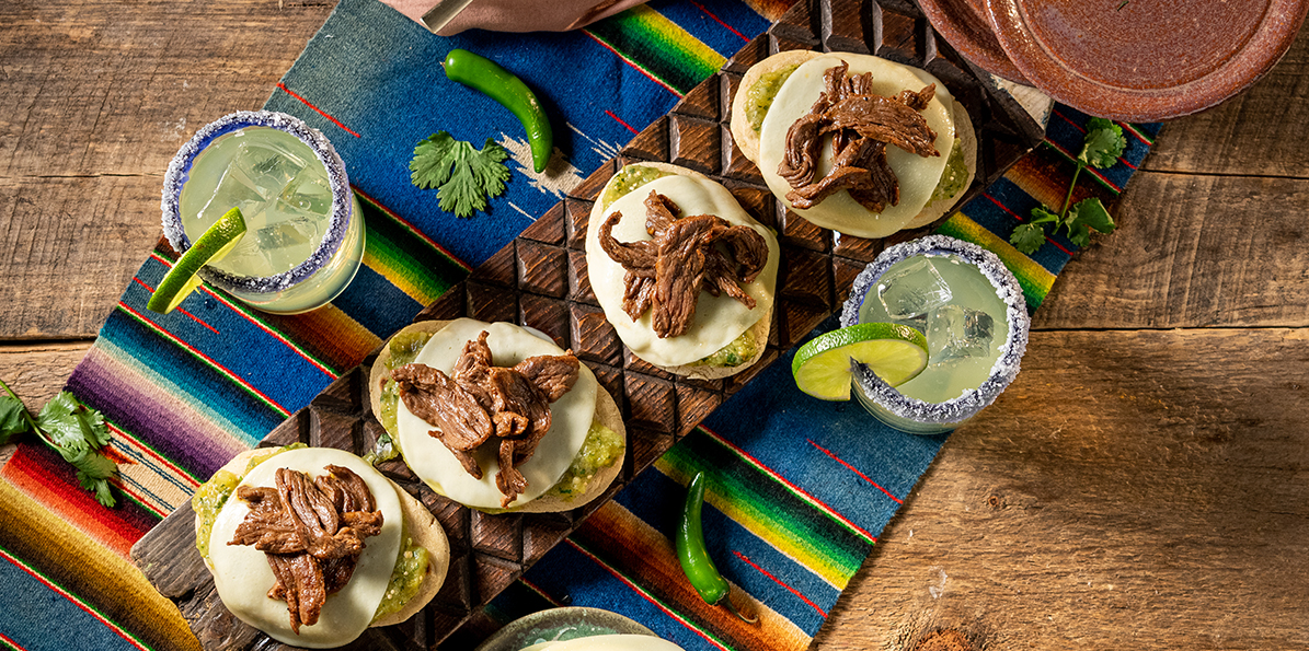 Black Bean Tlacoyos with Salsa Verde and Steak | Sargento® Foods Incorporated