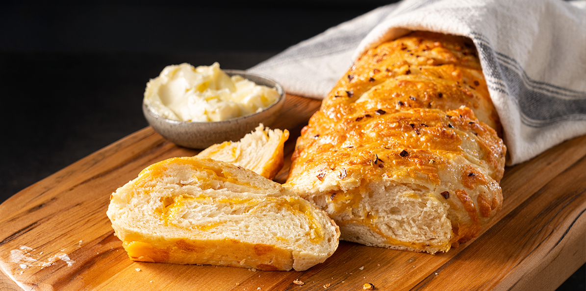 Homemade Twisted Cheese Bread | Sargento® Foods Incorporated