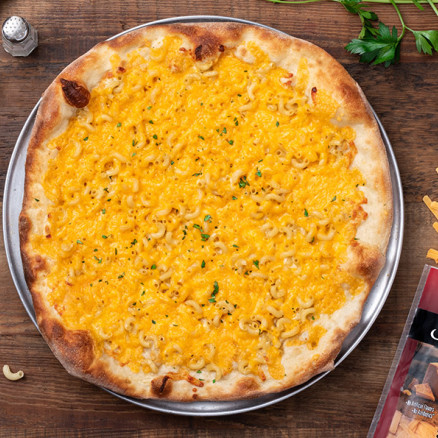 mac n cheese pizza