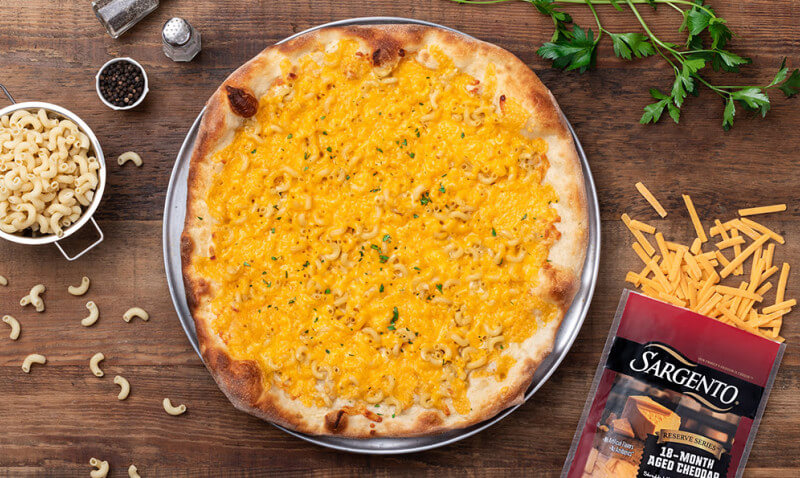 mac n cheese pizza