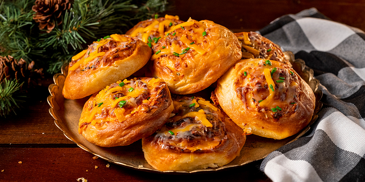 Cheese & Garlic Rolls | Sargento® Foods Incorporated