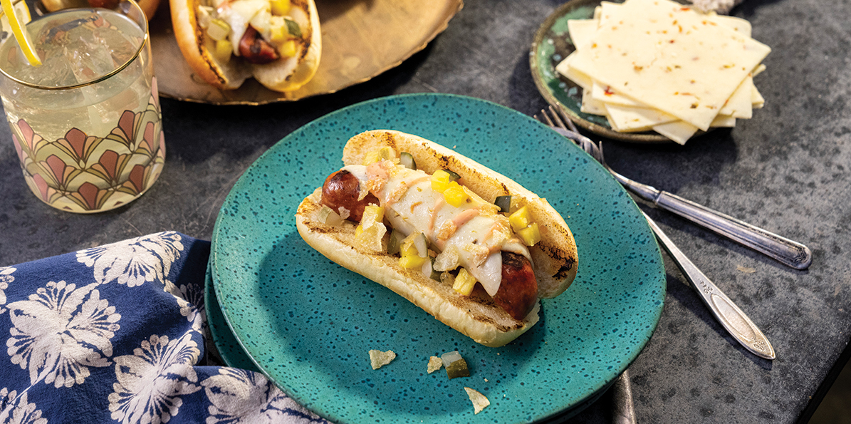 Sausages with Everything (Perros Calientes con Todo) | Sargento® Foods Incorporated